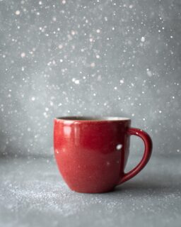 Day 11 ❤️Embrace minimalism, savor the coziness.Let’s keep it simple and heartwarming!#CozyVibes #MinimalistChristmas